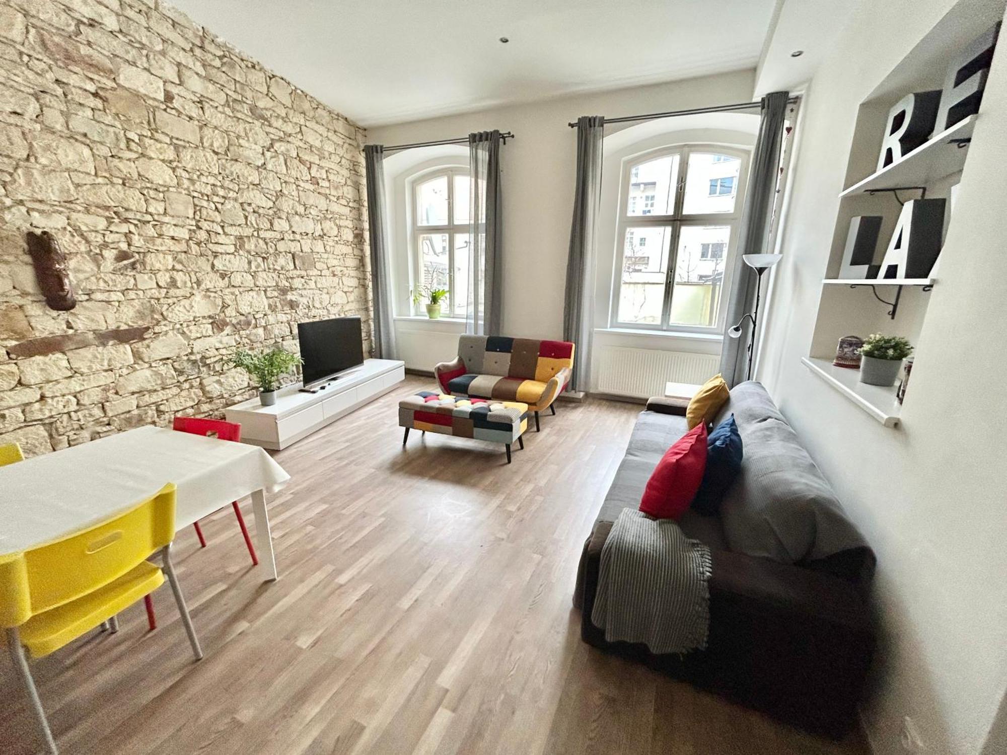 Party House - Ve Smeckach 18, Center!! Praha