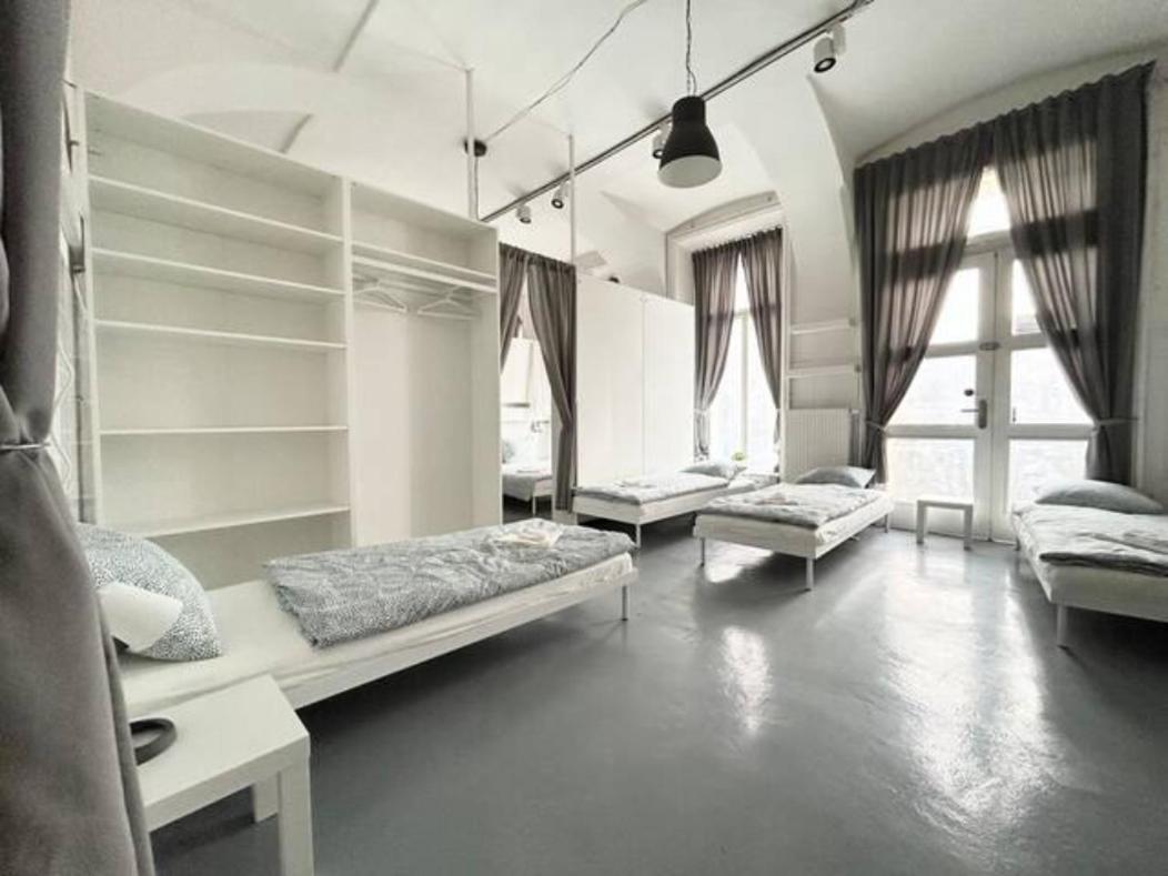 Party House - Ve Smeckach 18, Center!! Apartament