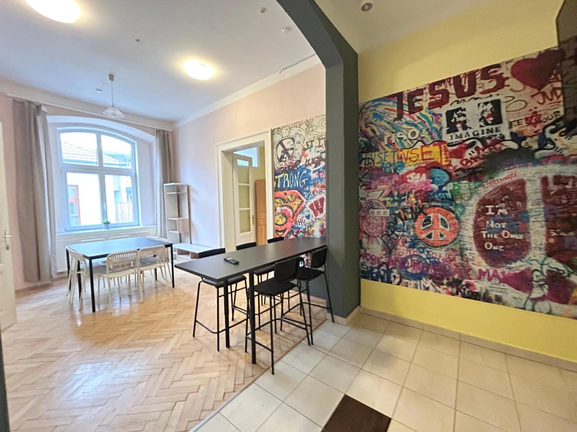 Party House - Ve Smeckach 18, Center!! Apartament *