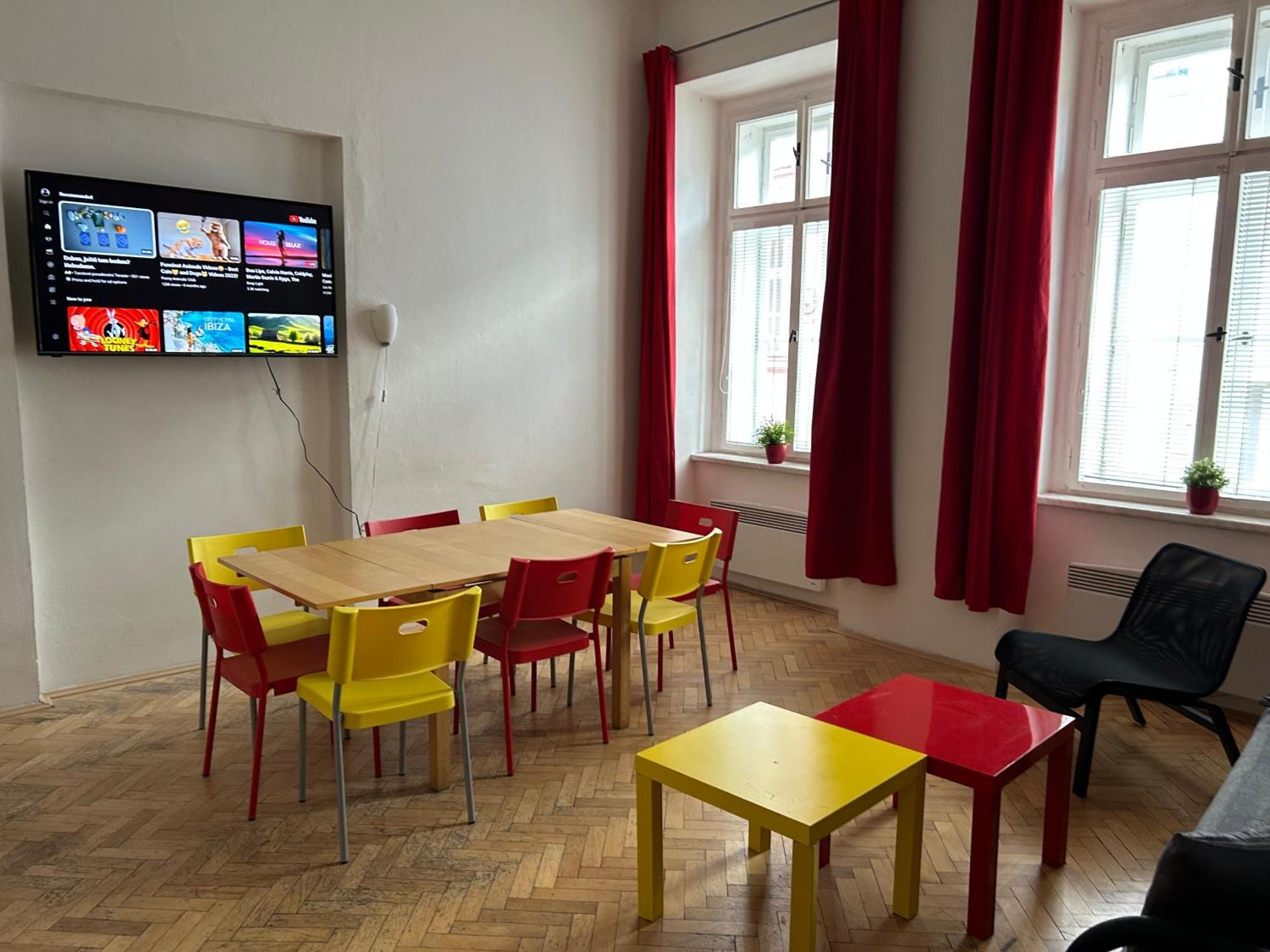 Party House - Ve Smeckach 18, Center!! Apartament Praga