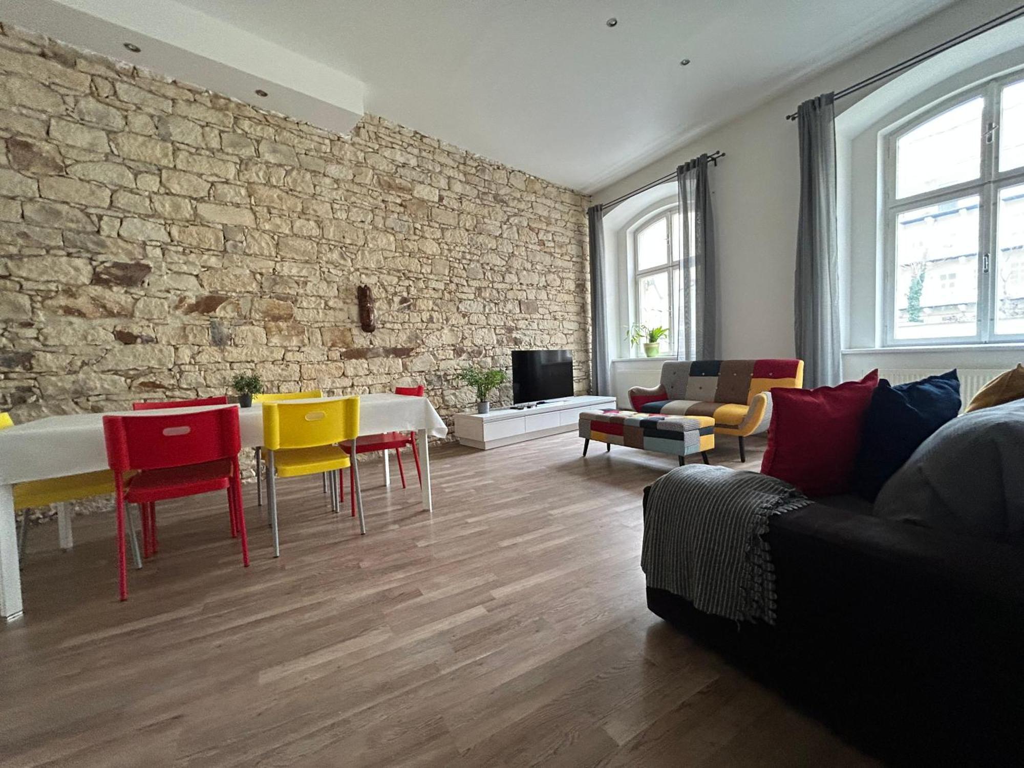 Party House - Ve Smeckach 18, Center!! Praga